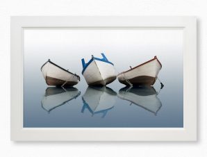 Πίνακας σε καμβά με κορνίζα BOATS ON CALM WATER